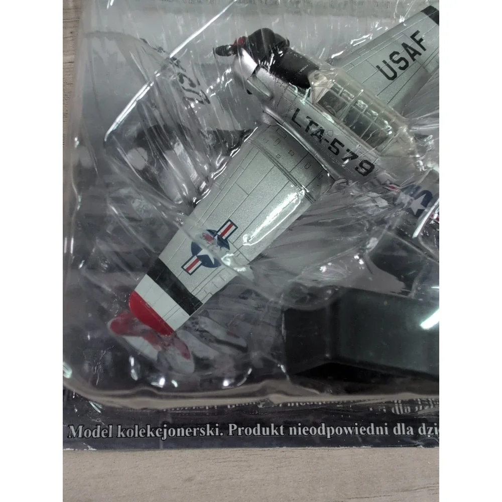 1953 North American LT-6G Texan 1:72 USAF - LTA-579 AMER COM COLLECTION (NEW)